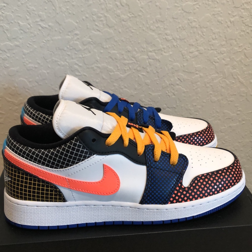 💙💛NIKE AIR JORDAN 1 LOW MMD BG SNEAKERS💛💙 - Picture 2 of 9